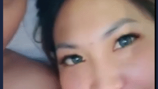 Chindo Coba Memek Pake Aqua Sama Pacar